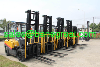 Chine 3.0 tonnes de chariot élévateur diesel avec moteur Isuzu 3,0t prix du chariot élévateur fournisseur