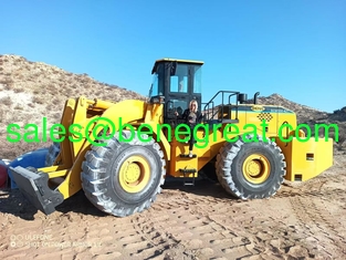 Chine BEM998-42T Puissant chargeur de carrière avec une capacité de 42000 kg et une hauteur de levage de 3200 mm fournisseur