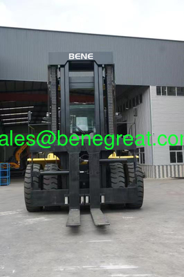 BENE plus grand chariot élévateur diesel 42 à 45 tonnes chariot élévateur lourd 45 tonnes conteneur d'empilage avec moteur diesel Cummins fournisseur