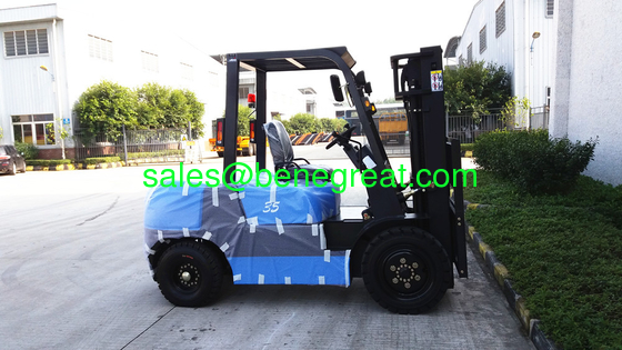 3.5 tonnes de chariot élévateur diesel avec moteur Isuzu 3,5 tonnes de chariot élévateur avec mât triplex fournisseur