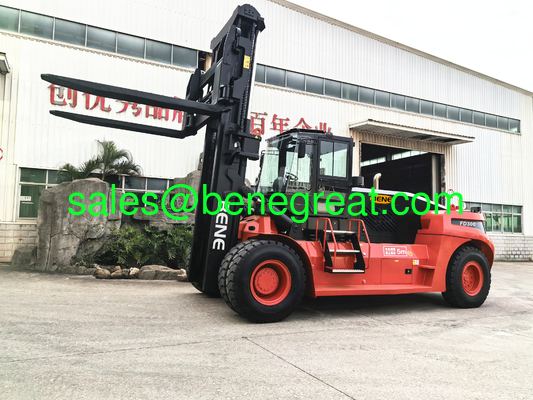 Chinois 30 tonnes CPCD300 chariot élévateur diesel FD300 conteneur élévateur avec mât triplex fournisseur