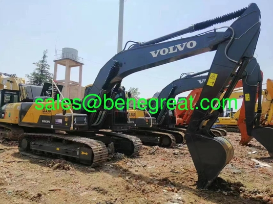 Excavateur VOLVO EC210 utilisé 263KW 21,5 tonnes 9,7 mètres de portée de creusement fournisseur