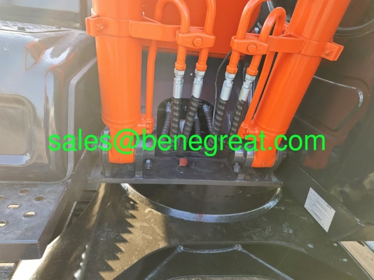 Excavateur HITACHI d'occasion à vendre Usé couleur rouge HITACHI ZX130H Excavateur avec 1225 heures fournisseur