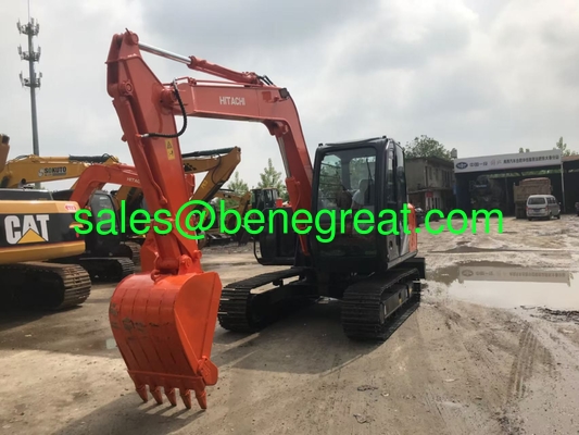 Excavateur HITACHI ZX70 d'occasion avec 55KN force de creusement 6400kg poids de fonctionnement et 565 heures de travail à vendre fournisseur