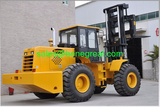 Beand nouveau chariot élévateur tout terrain de 15 tonnes avec moteur Cummins fournisseur