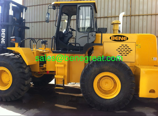 Beand est un nouveau chariot élévateur tout terrain de 10 tonnes/15 tonnes/20 tonnes avec moteur Cummins. fournisseur