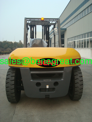 BENEN 10 ton forklift truck VS TCM 10 ton diesel forklift with ISUZU 6BG1 engine fournisseur