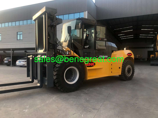 Camion élévateur diesel 30T-32T tonnes Camion élévateur conteneur 30 tonnes avec mât de 4000 mm fournisseur